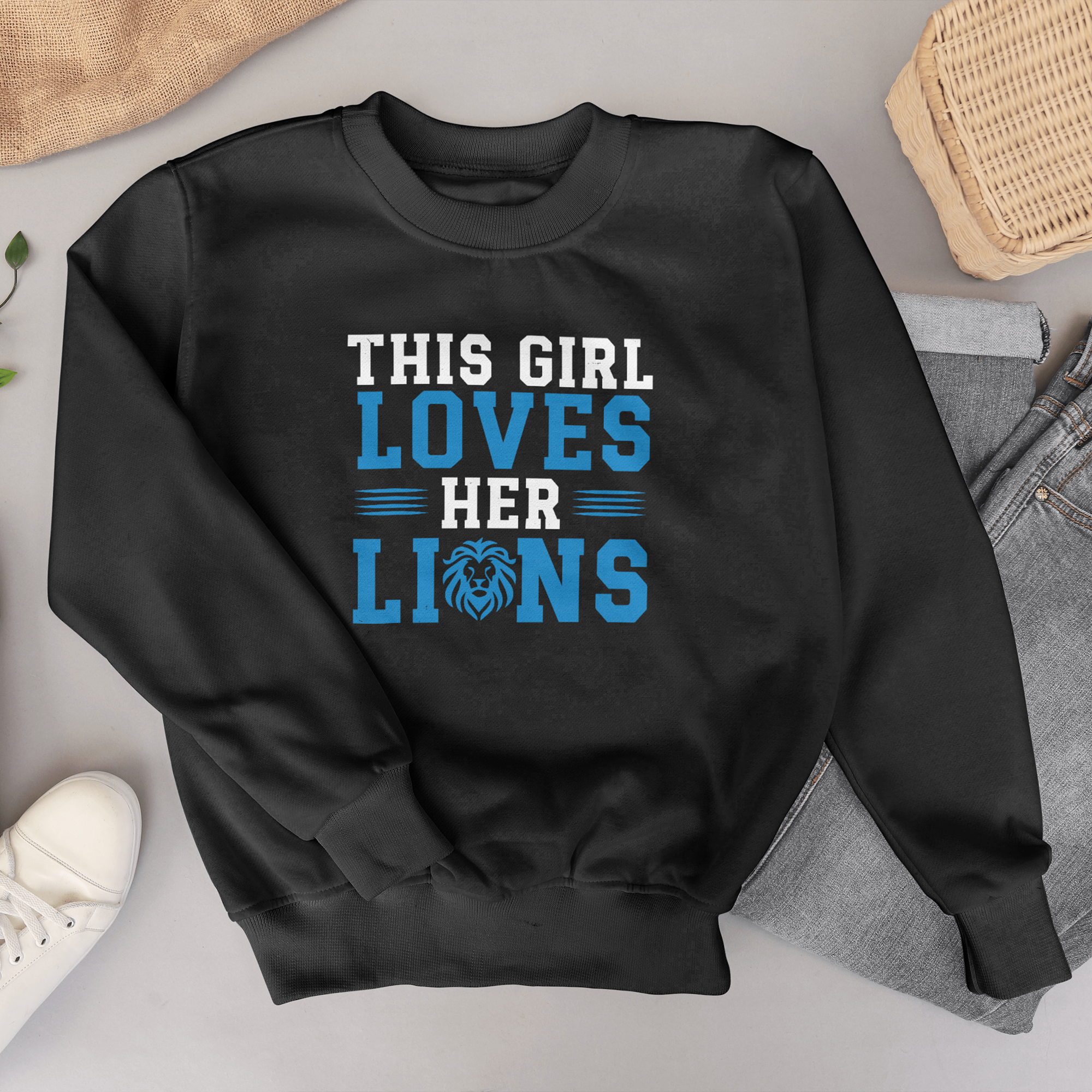 This Girl Lover her Lions